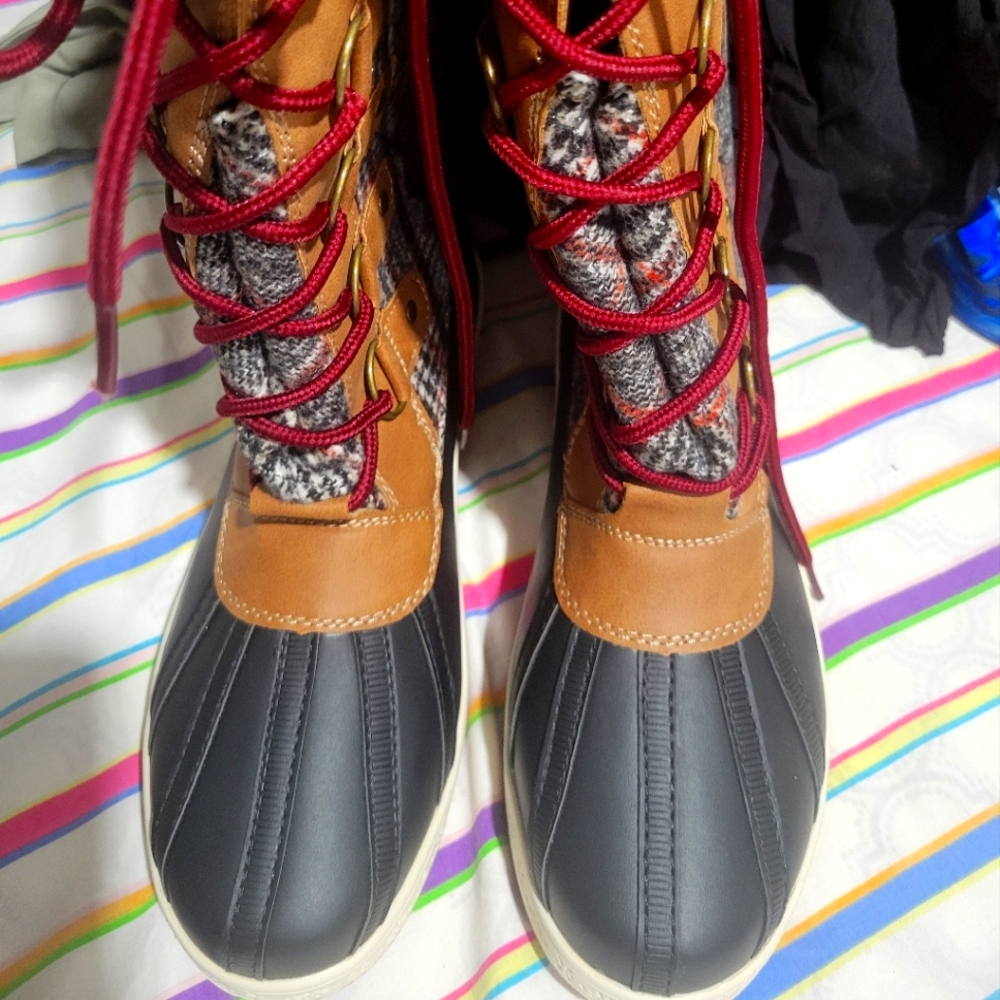 JustFab Brown and Black Winter Boots